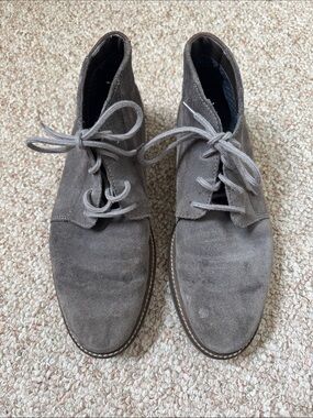 Clarks Men's Gray Suede Lace-Up Chukka Boots 8.5